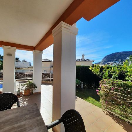 Villa Con Piscina Privada カルプ エクステリア 写真