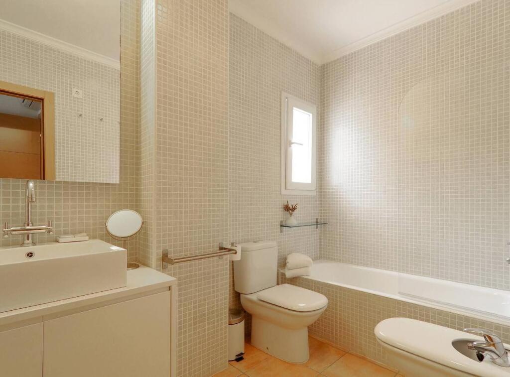 Villa Con Piscina Privada カルプ エクステリア 写真