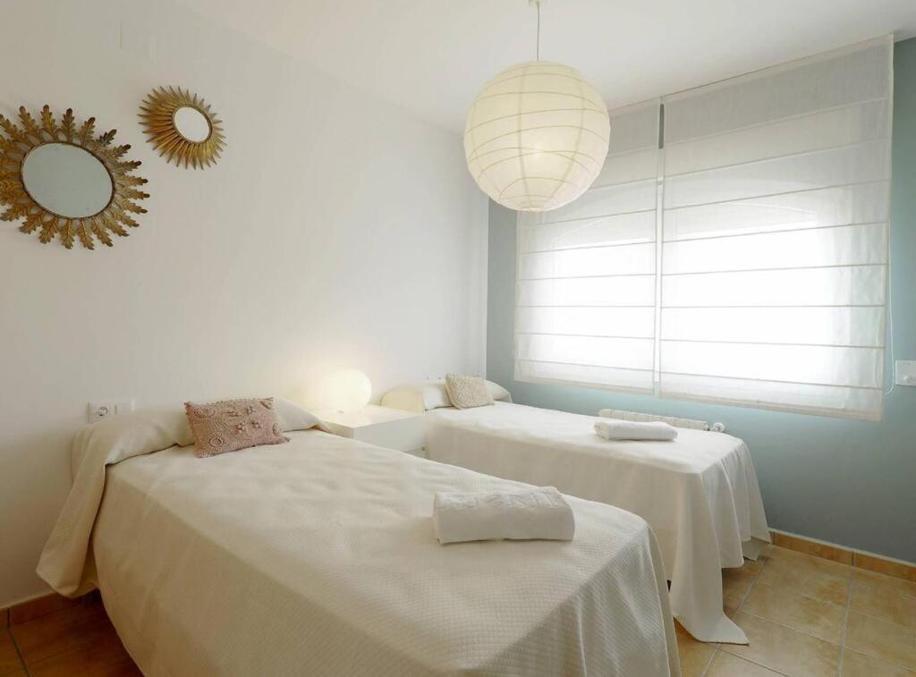 Villa Con Piscina Privada カルプ エクステリア 写真